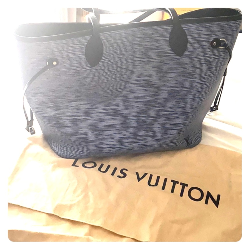 Louis Vuitton purse
